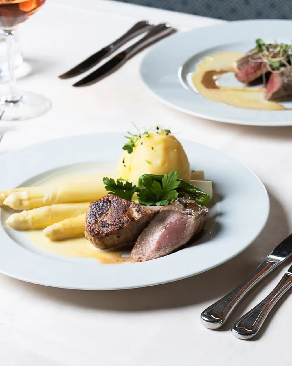 Speisekarte_03 Ausschnitt der Speisekarte im Restaurant Bad Krozingen mit regionalen Gerichten