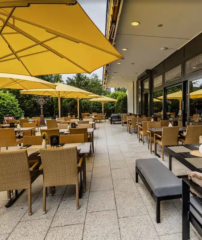 Anfahrt zum Café & Restaurant Rose in Bad Krozingen – So erreichen Sie uns schnell & bequem Anfahrt zum Café & Restaurant Rose in Bad Krozingen – direkt gegenüber der Vita Classica Therme